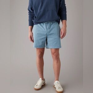 American Eagle 7" Flex Lived-In Trekker Cargo Short Size Small